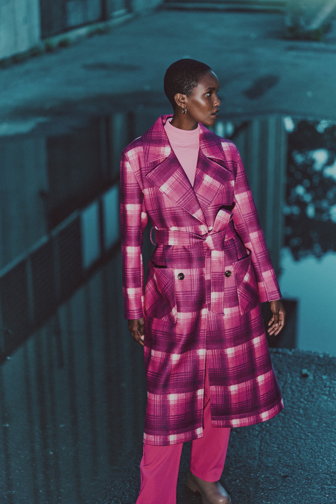 Plaid trench hotsell