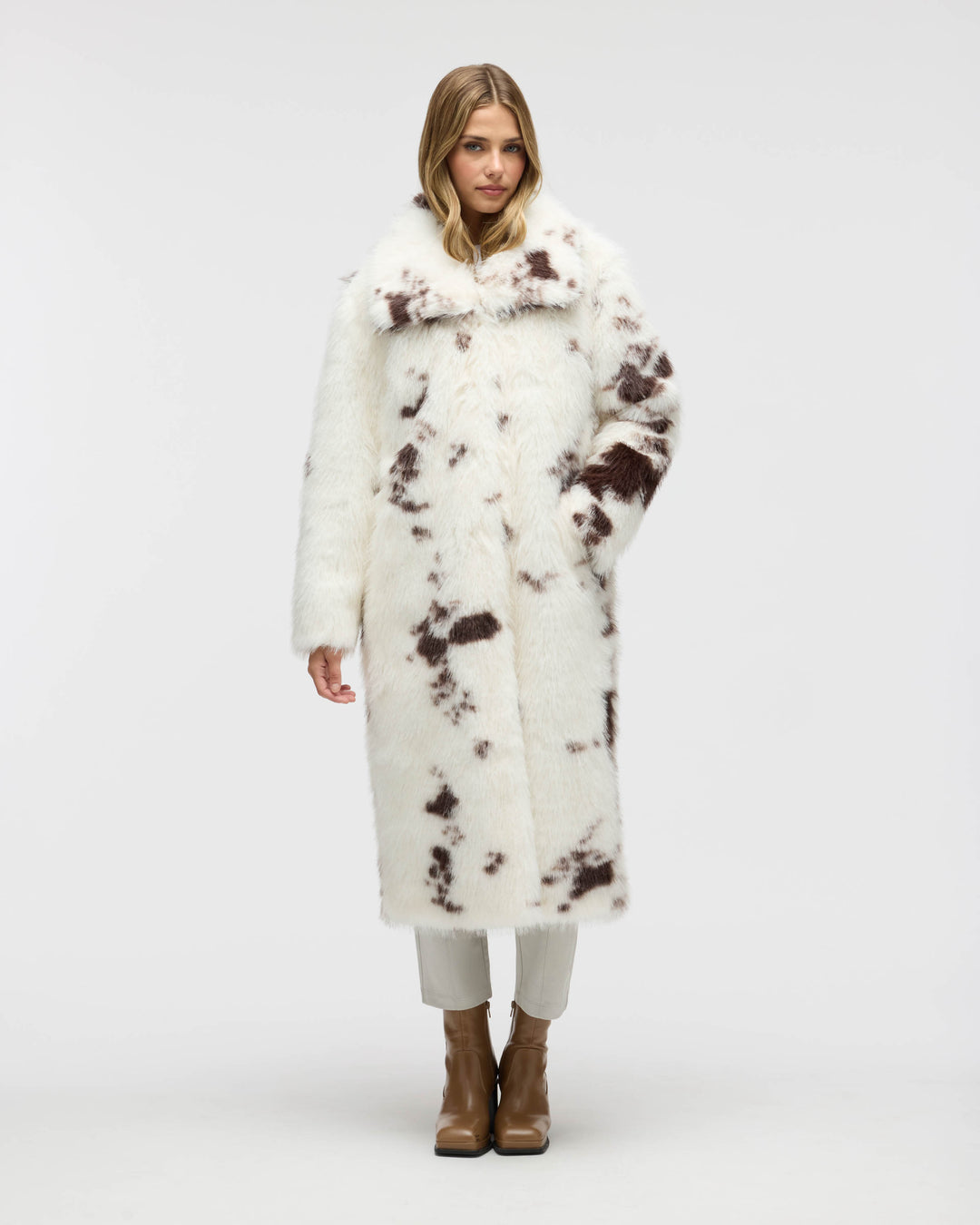 Long Hair Luxurious Faux Fur Jacket