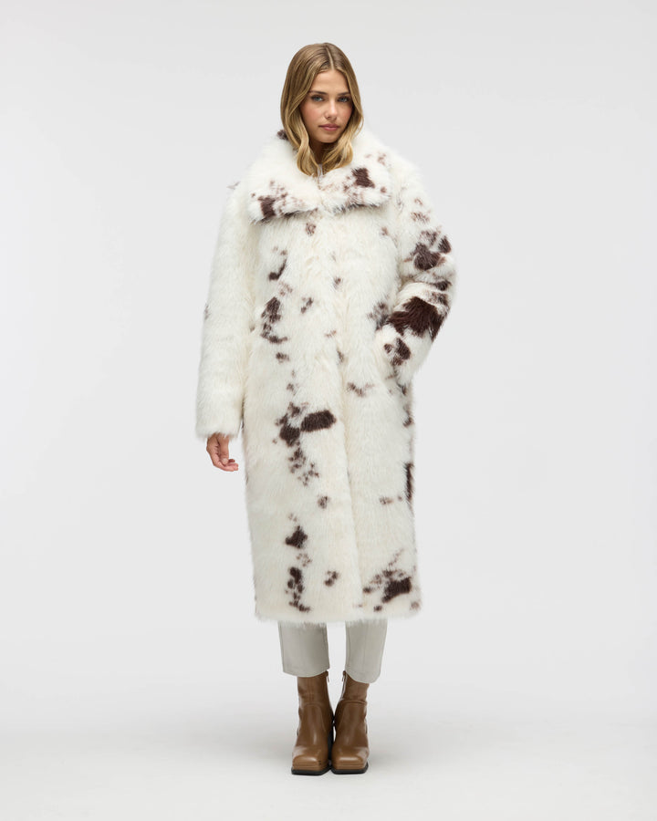 Long Hair Luxurious Faux Fur Jacket