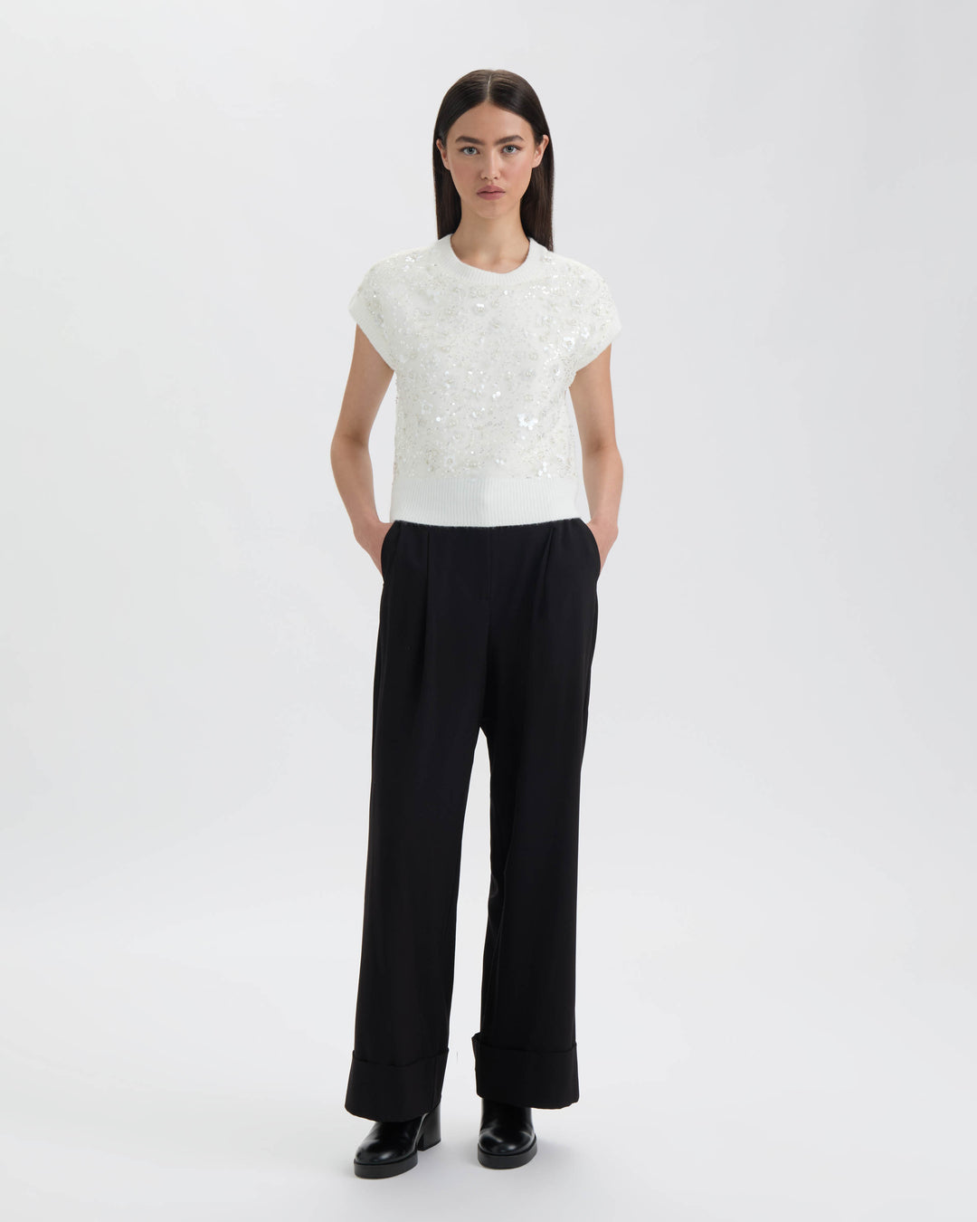 Sleeveless Sequined Sweater