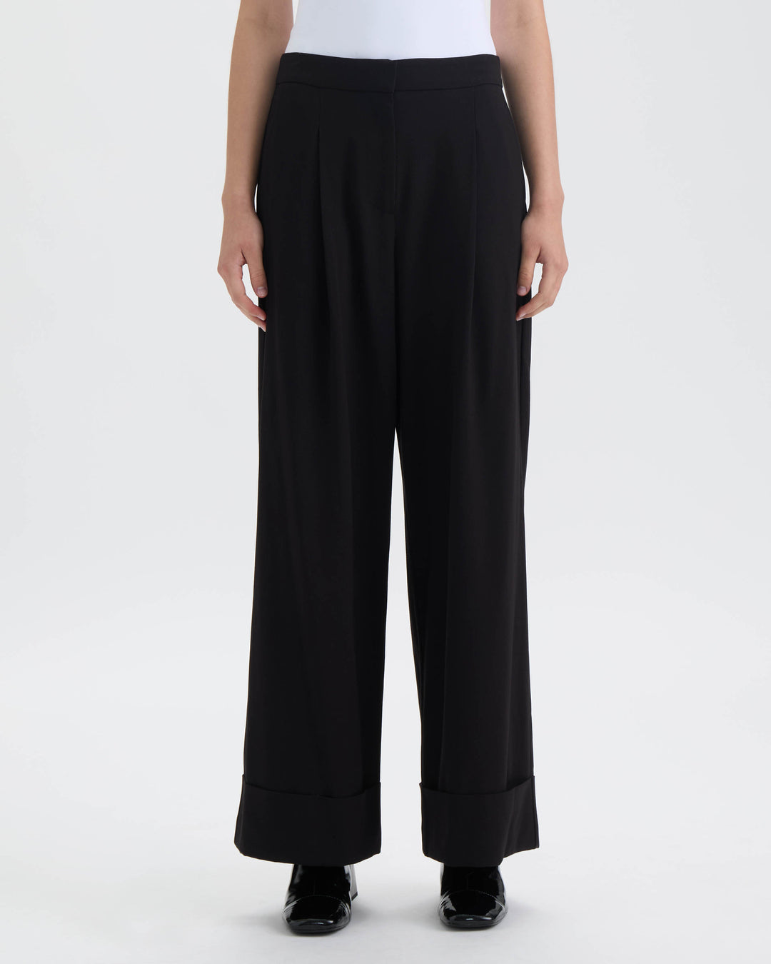 Max Cuffed Wide Leg pant