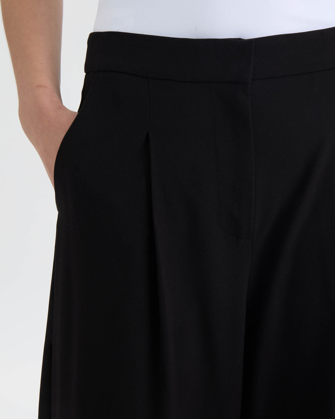 Max Cuffed Wide Leg pant
