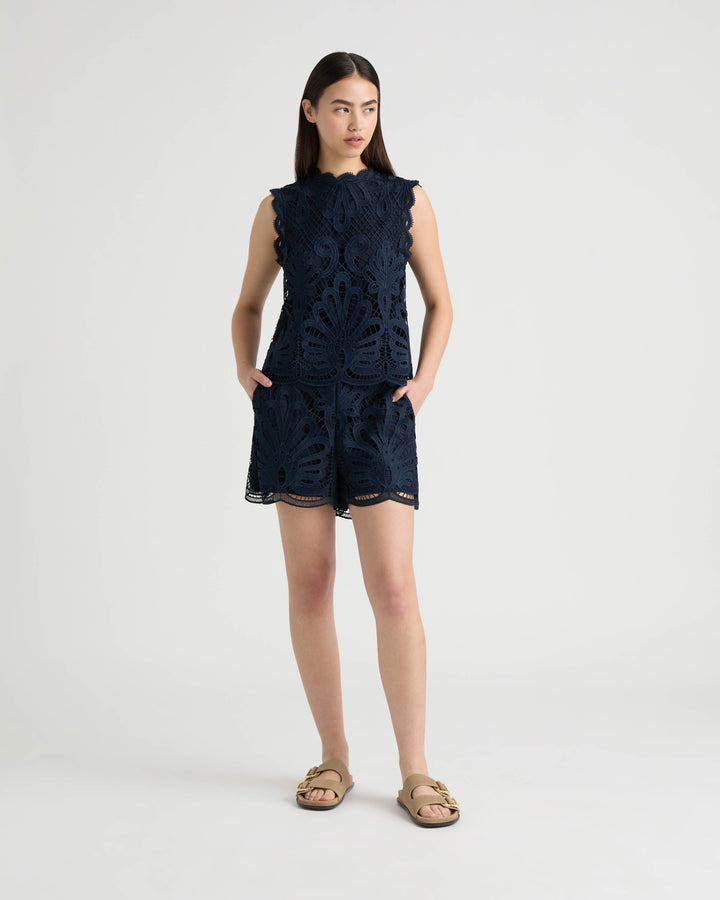 Pull on Lace Short